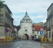 Das Steinerne Tor. Hierdurch flüchtete meine Familie in den Westen. Das war das letzte was sie von Greifenberg sahen. Das Steinerne Tor. Hierdurch flüchtete meine Familie in den Westen. Das war das letzte was sie von Greifenberg sahen.